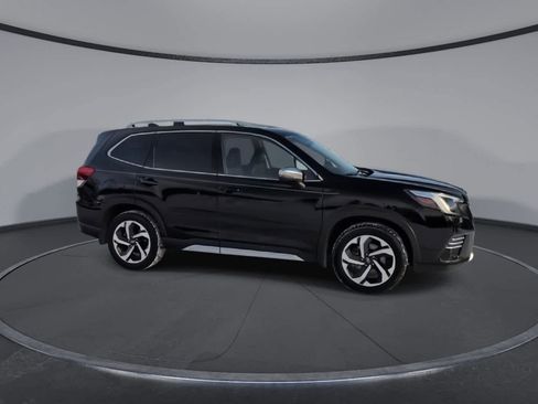 Certified 2022 Subaru Forester Touring w/ Popular Package #2 image 9