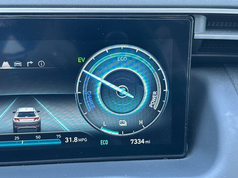Certified 2023 Hyundai Tucson Limited AWD/4WD image 25