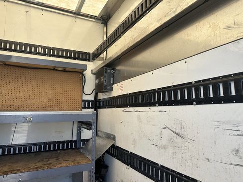 Used 2019 Ford E-350 and Econoline 350 Super Duty w/ Power Windows & Locks Group image 10