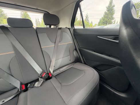 Used 2026 Kia Niro LX FWD image 35