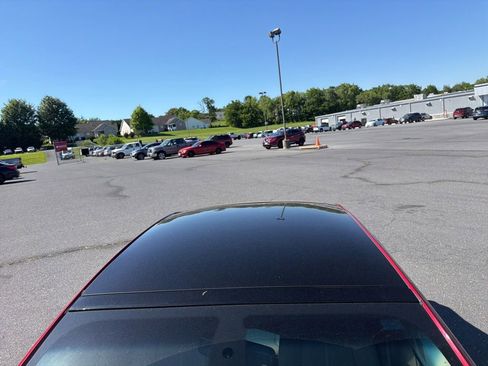 Used 2017 Lincoln MKZ Reserve w/ Technology Package FWD image 9
