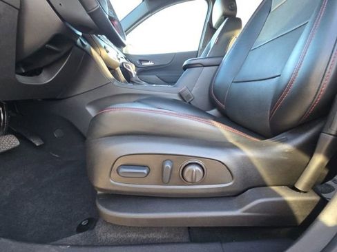 Used 2023 Chevrolet Equinox RS w/ RS Leather Package image 19