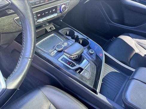 Used 2017 Audi Q7 3.0T Premium Plus w/ Premium Plus Package image 15
