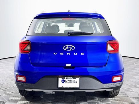 New 2026 Hyundai Venue SEL FWD image 6