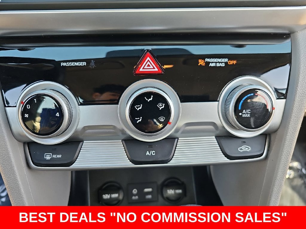 Used 2019 Hyundai Elantra SE FWD image 20