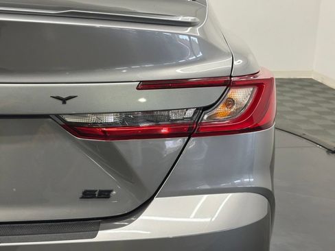 Used 2025 Toyota Camry SE w/ Convenience Package FWD image 14