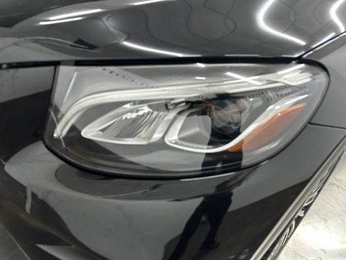 Used 2019 Mercedes-Benz GLC 300 4MATIC Coupe image 10
