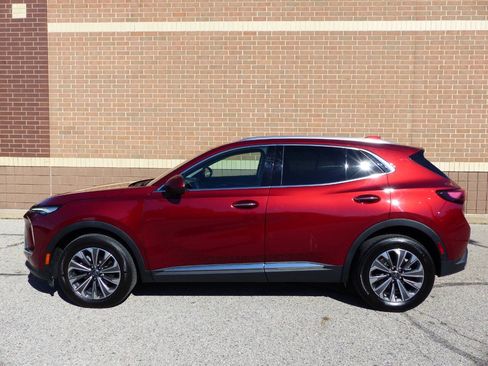 Used 2024 Buick Envision Preferred AWD/4WD image 5
