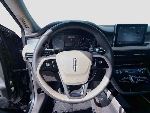 Used 2022 Lincoln Corsair FWD image 8
