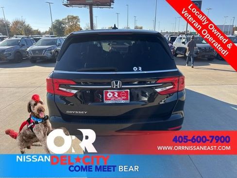 Used 2024 Honda Odyssey EX-L image 3