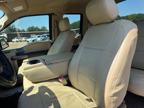 Used 2018 Ford F150 XLT w/ Equipment Group 301A Mid AWD/4WD image 9