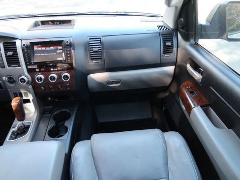 Used 2012 Toyota Tundra Limited image 27