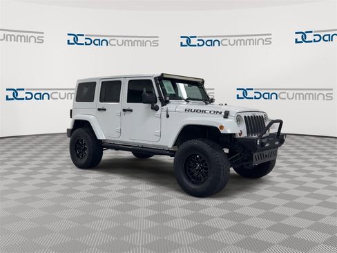 Used 2012 Jeep Wrangler Unlimited Rubicon w/ Connectivity Group image 2