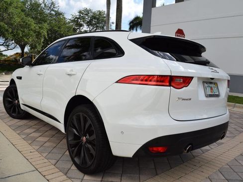 Used 2019 Jaguar F-PACE R-Sport AWD/4WD image 5
