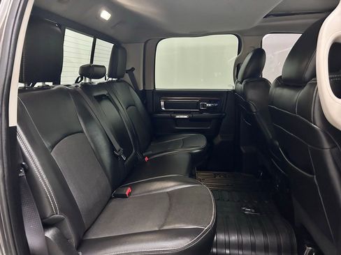 Used 2015 RAM 2500 Laramie w/ Convenience Group image 16