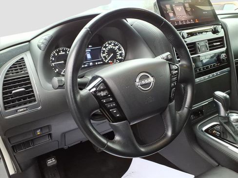 Used 2024 Nissan Armada SV image 12
