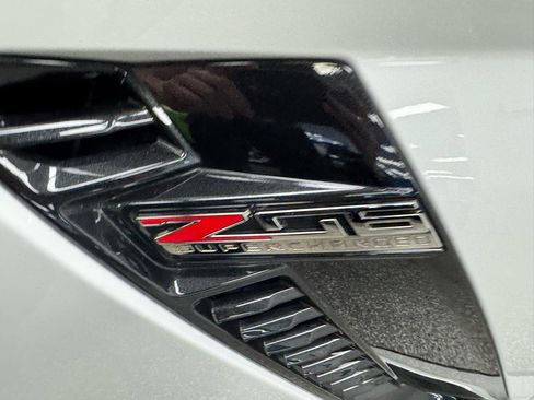Used 2019 Chevrolet Corvette Z06 RWD image 32