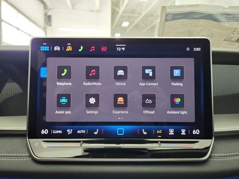 New 2026 Volkswagen Tiguan SE AWD/4WD image 18