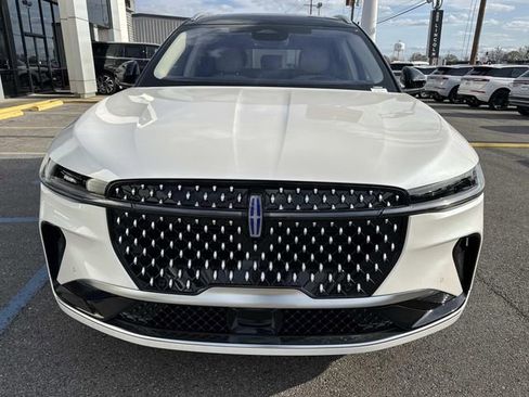 New 2026 Lincoln Nautilus Reserve image 2