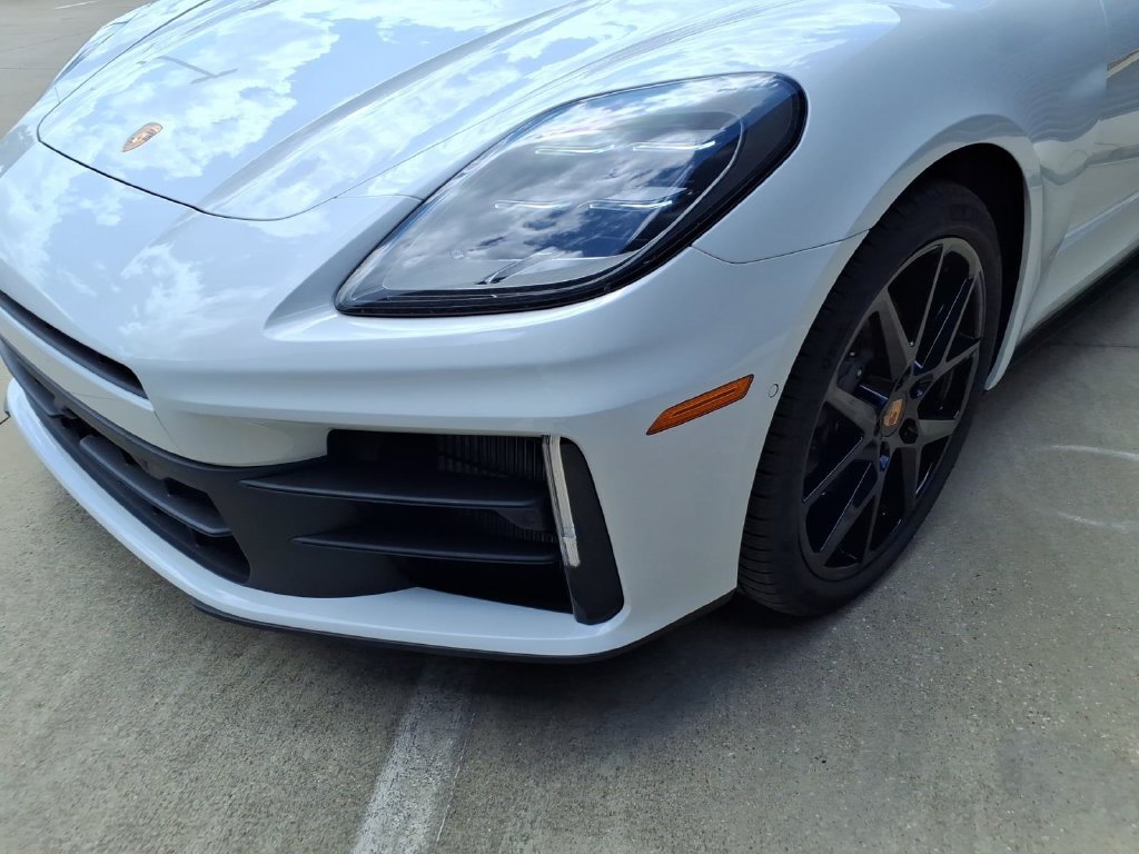 New 2026 Porsche Panamera 4 AWD/4WD image 11