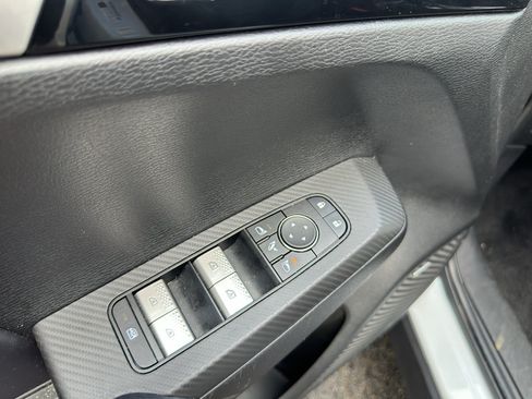 Used 2025 Mitsubishi Outlander SE AWD/4WD image 19