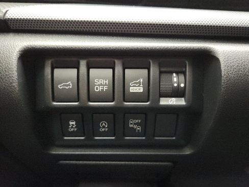 Used 2020 Subaru Forester Limited w/ Popular Package #3 image 12