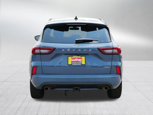 Used 2023 Ford Escape ST-Line Elite w/ Class II Trailer Tow Package AWD/4WD image 6