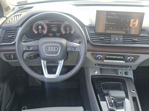 Used 2024 Audi Q5 2.0T Premium Plus w/ Premium Plus Package image 12
