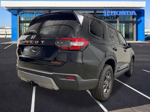 New 2026 Honda Pilot TrailSport image 5