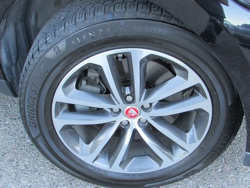 Used 2017 Jaguar F-PACE Premium AWD/4WD image 31