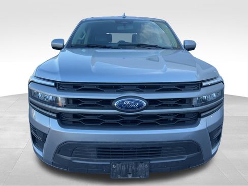 Used 2024 Ford Expedition XLT image 2