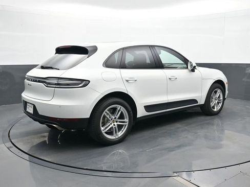 Certified 2021 Porsche Macan image 23