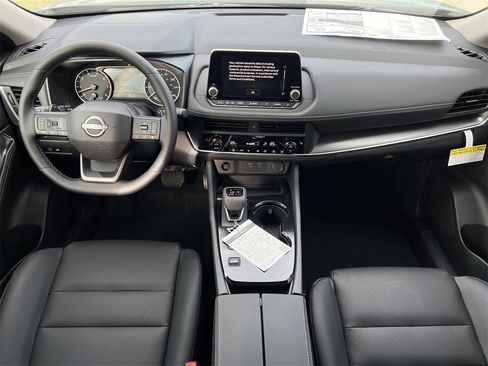 New 2026 Nissan Rogue SV image 8