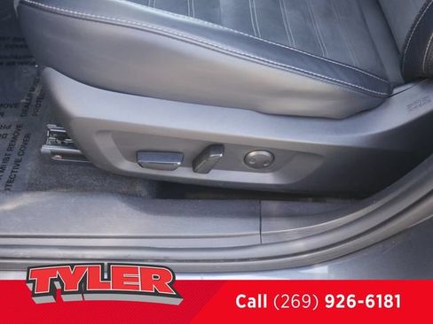 Used 2024 Mitsubishi Outlander SE AWD/4WD image 23