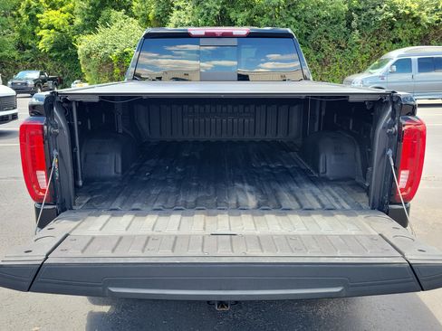 Used 2022 GMC Sierra 1500 Denali AWD/4WD image 8