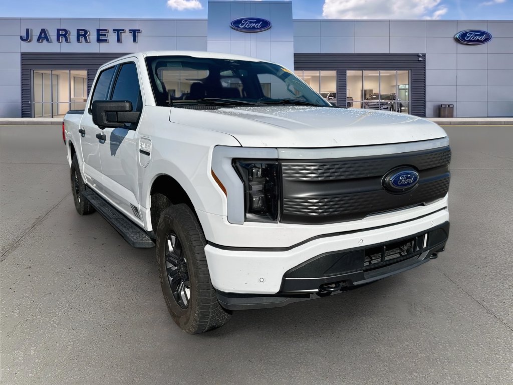 Used 2023 Ford F150 Lightning XLT AWD/4WD image 1