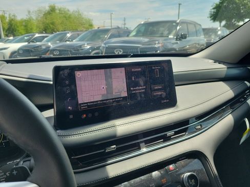 Used 2026 INFINITI QX60 Pure w/ Cargo Package image 17