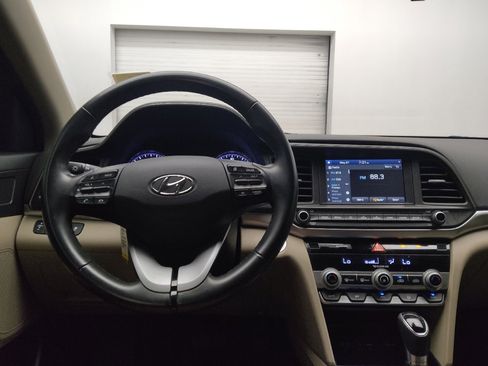 Used 2020 Hyundai Elantra Value Edition FWD image 22
