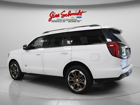 Used 2025 Ford Expedition King Ranch AWD/4WD image 4