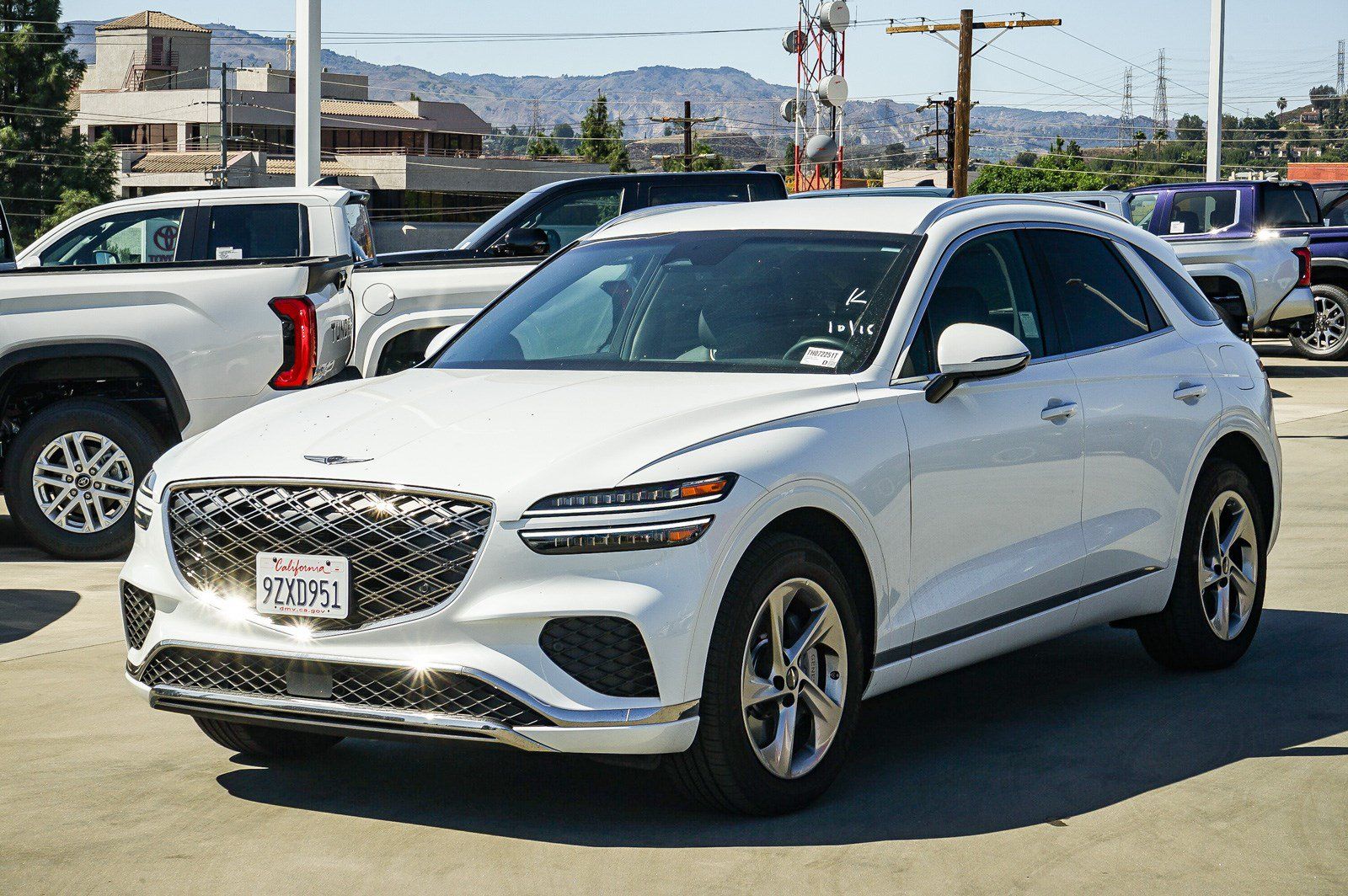 Used 2026 Genesis GV70 2.5T AWD/4WD image 3