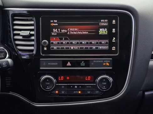 Used 2019 Mitsubishi Outlander SE FWD image 22