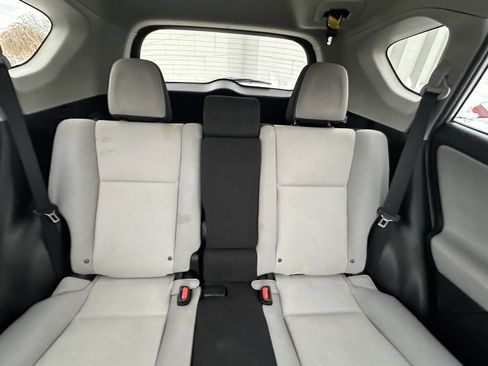 Used 2016 Toyota RAV4 XLE image 10