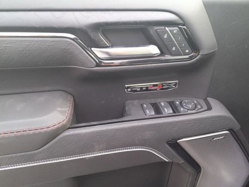 Used 2024 GMC Sierra 1500 AT4X image 14