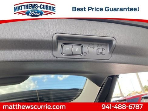 New 2025 Ford Explorer Active image 16