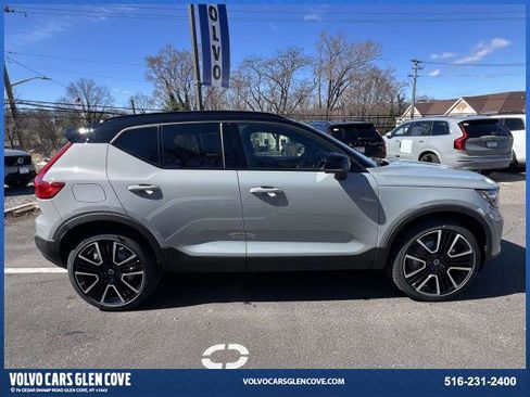New 2026 Volvo XC40 B5 Ultra w/ Climate Package image 3