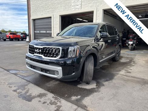 Used 2025 Kia Telluride SX Prestige AWD/4WD image 3