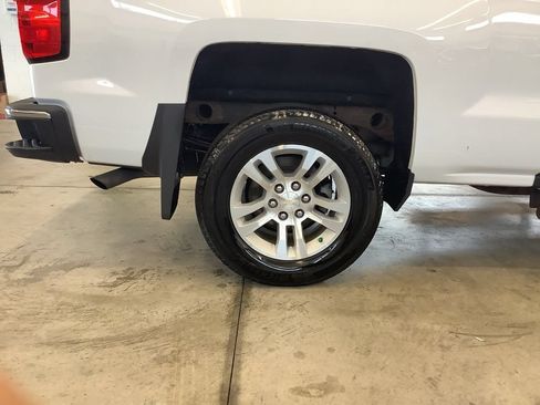 Used 2017 Chevrolet Silverado 1500 LT w/ All Star Edition AWD/4WD image 25