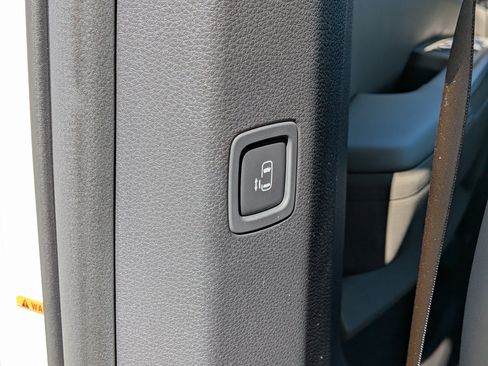 New 2026 Kia Carnival LXS image 18