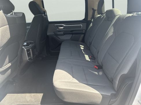Used 2019 RAM 1500 Big Horn AWD/4WD image 18