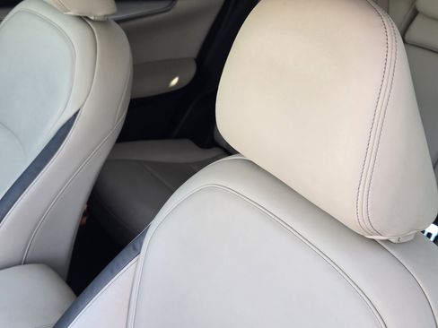 Used 2021 INFINITI QX50 Sensory image 35